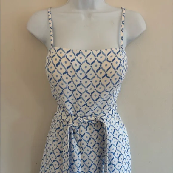 Lilly Pulitzer Sandra Blue and White Jumpsuit Romper, Size 6 - Picture 5 of 9